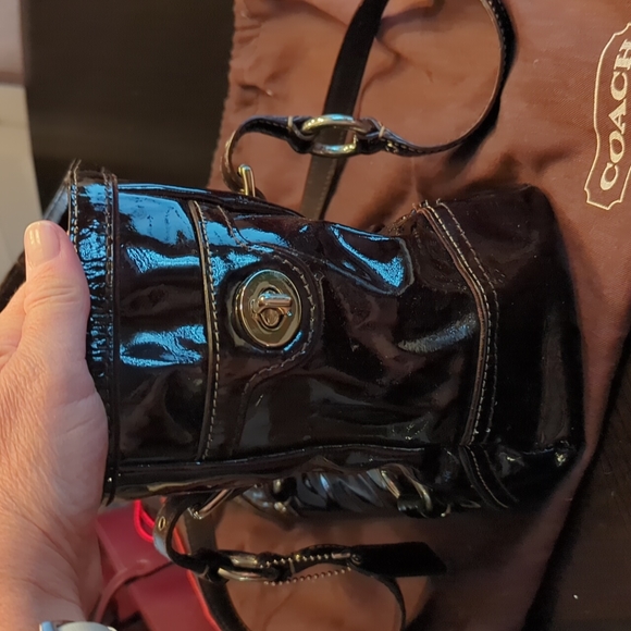 Coach Patent leather handbag - Picture 3 of 7